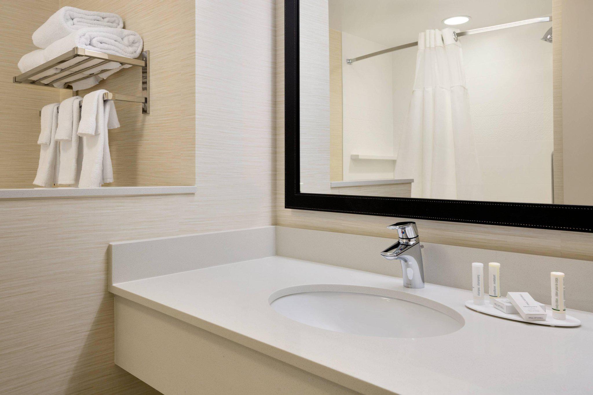 Fairfield Inn & Suites by Marriott Lancaster East at The Outlets Photo