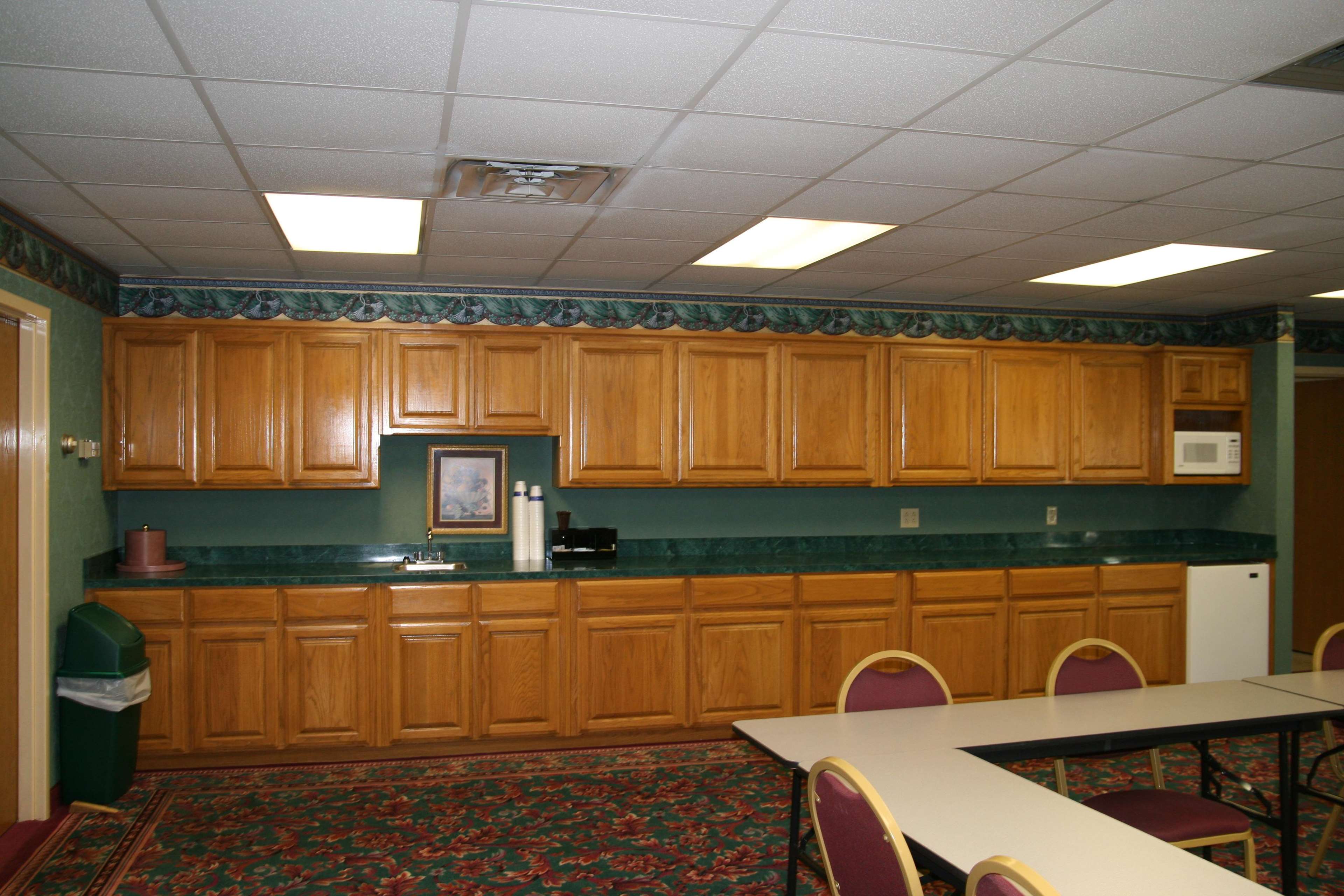 Hampton Inn Russellville Photo