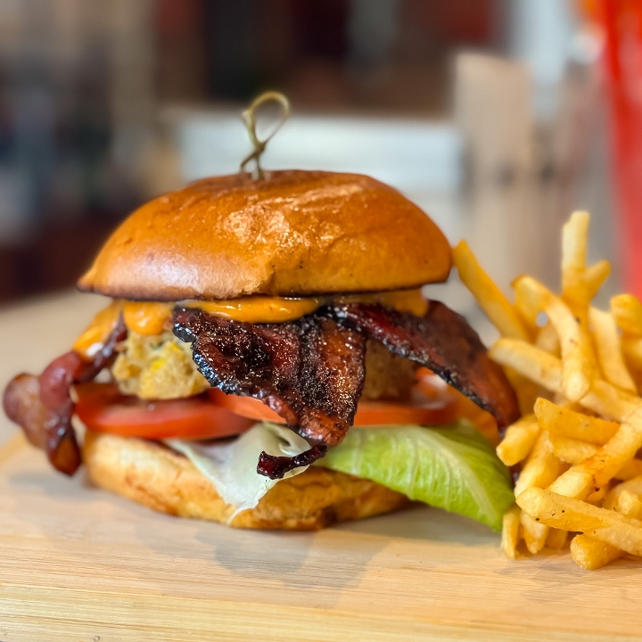 Crabcake BLT