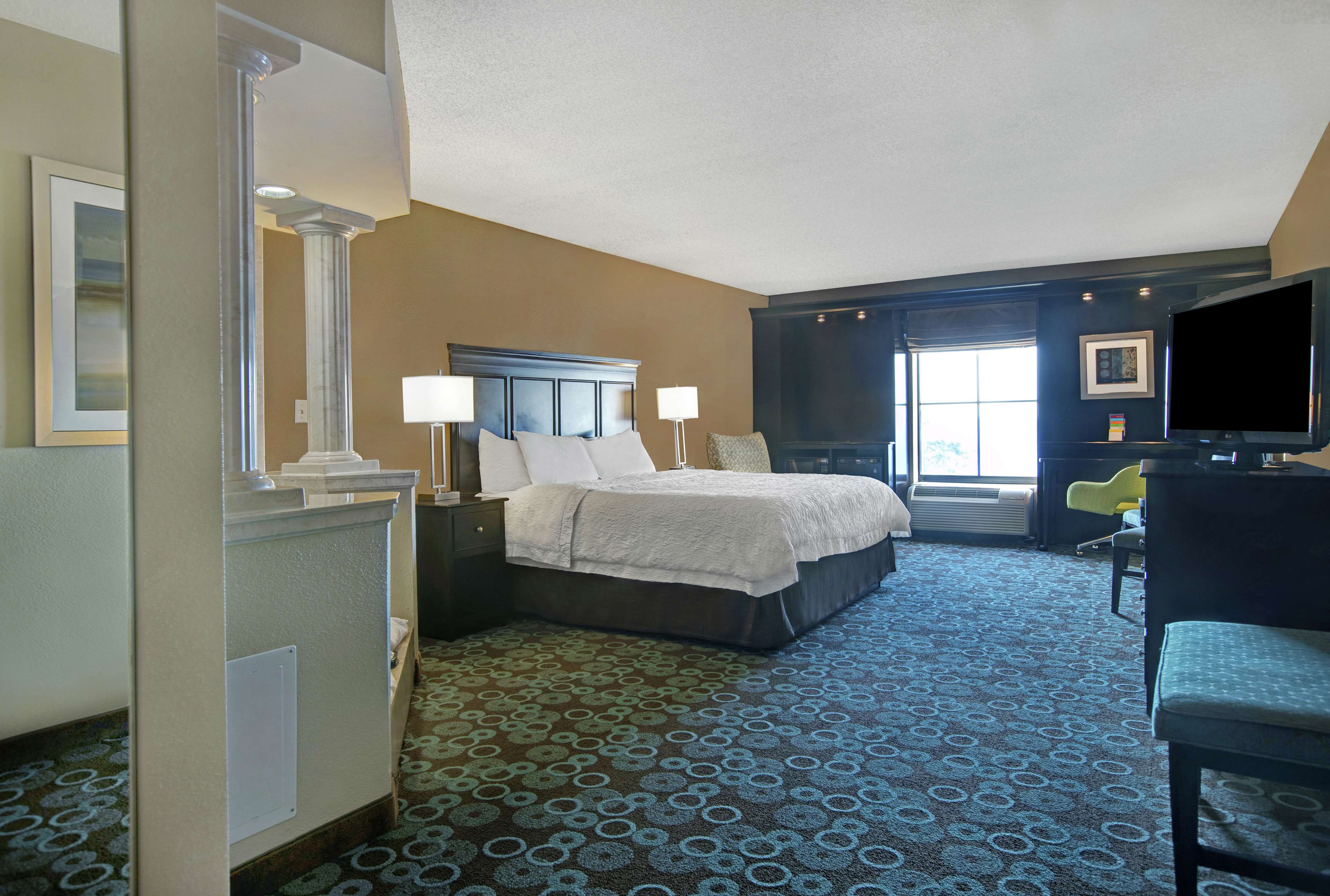 Hampton Inn Biloxi Photo