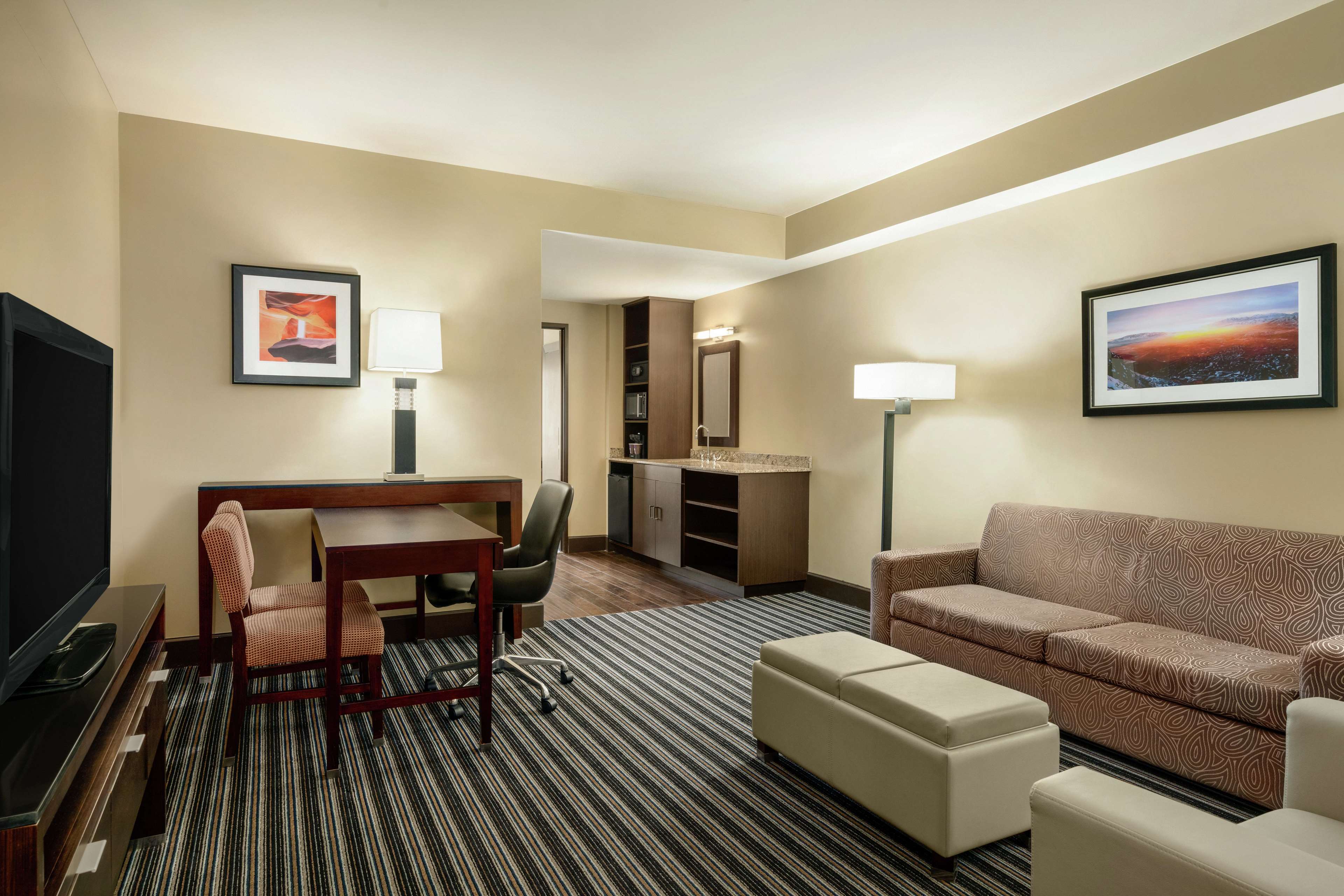 Embassy Suites by Hilton Salt Lake West Valley City Photo