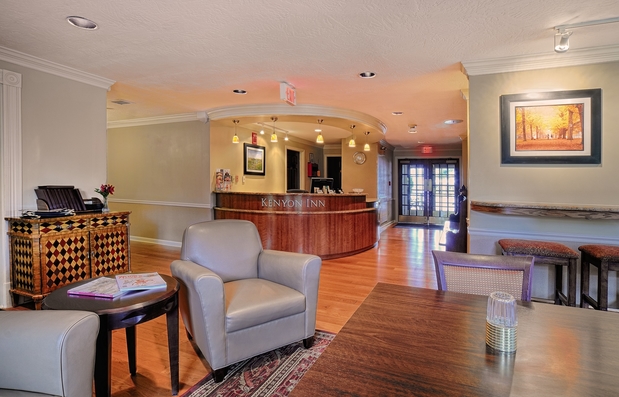 Images Kenyon Inn & Restaurant