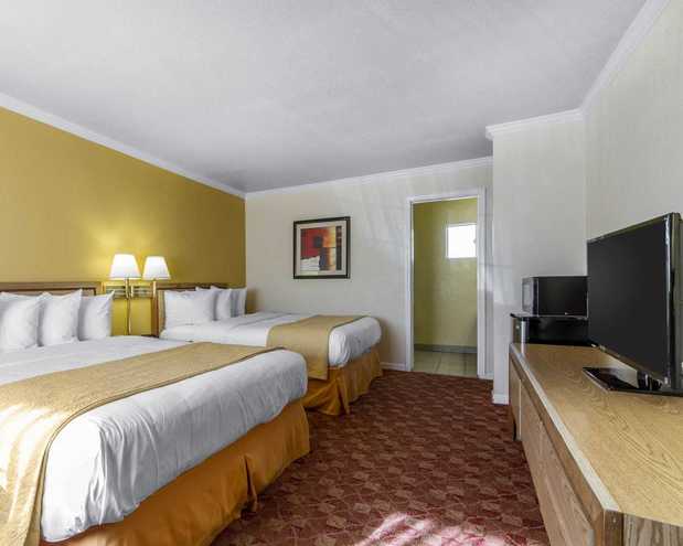 Images Quality Inn