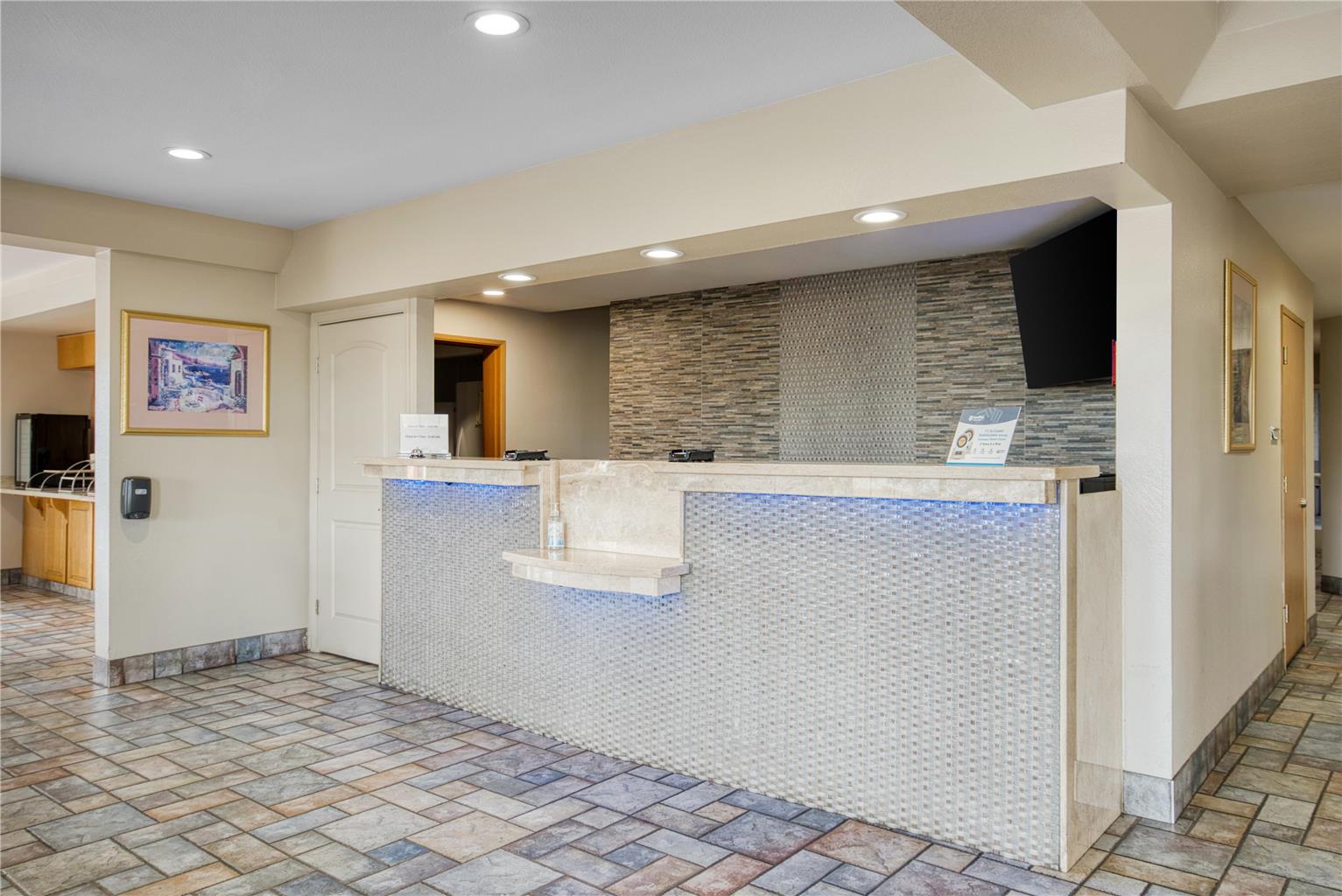SureStay by Best Western Ukiah Image