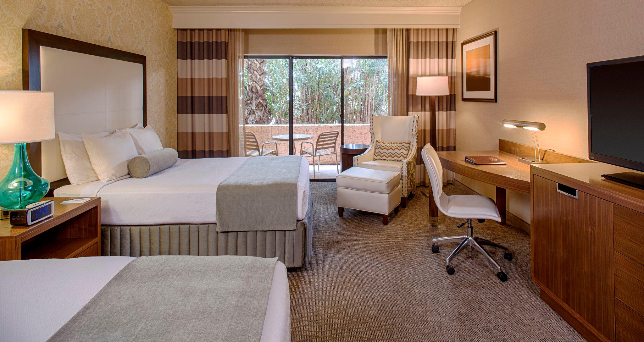 Crowne Plaza Hotels & Resorts Phoenix - Chandler Golf Resort Photo