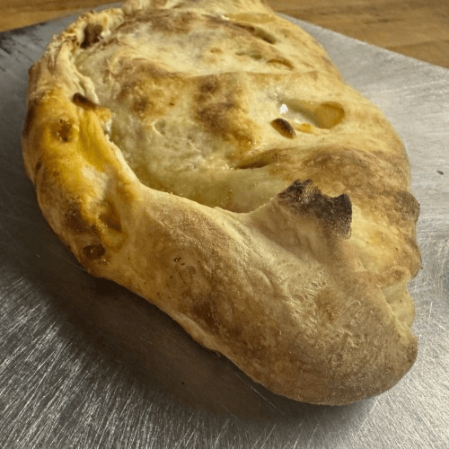 Quattro Formaggio Calzone