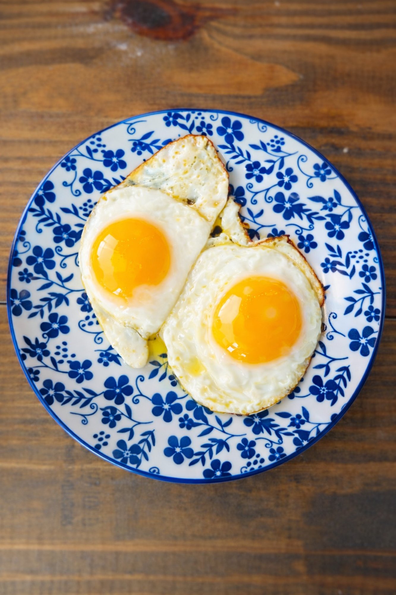(2) Eggs