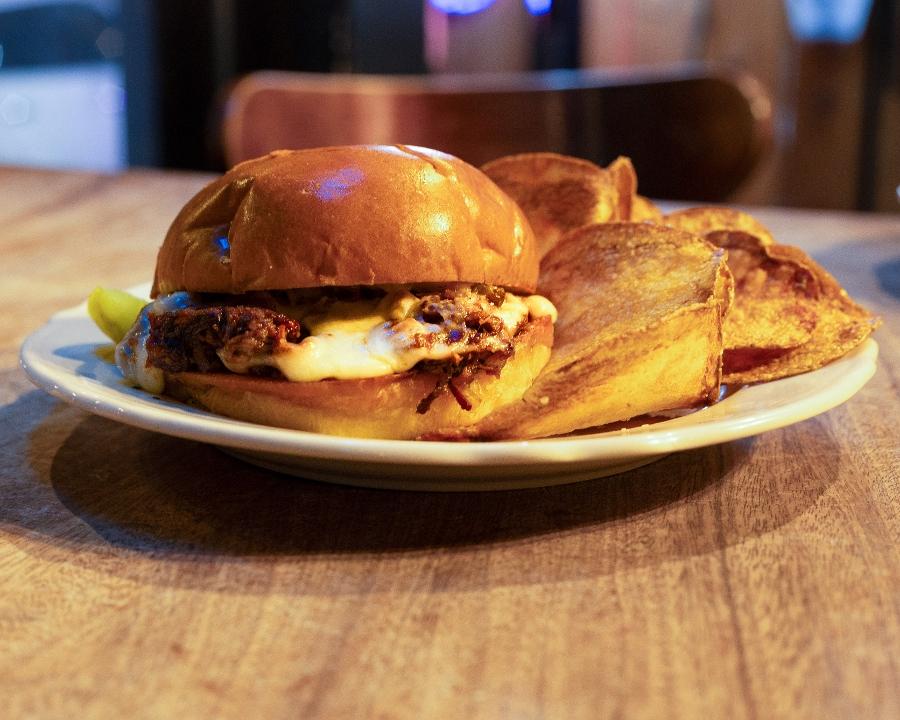 Pulled Pork & Cheddar