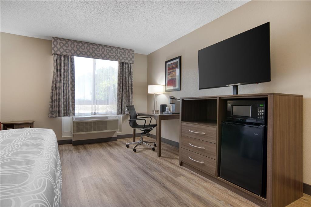 Best Western Plus Philadelphia-Choctaw Hotel and Suites Image