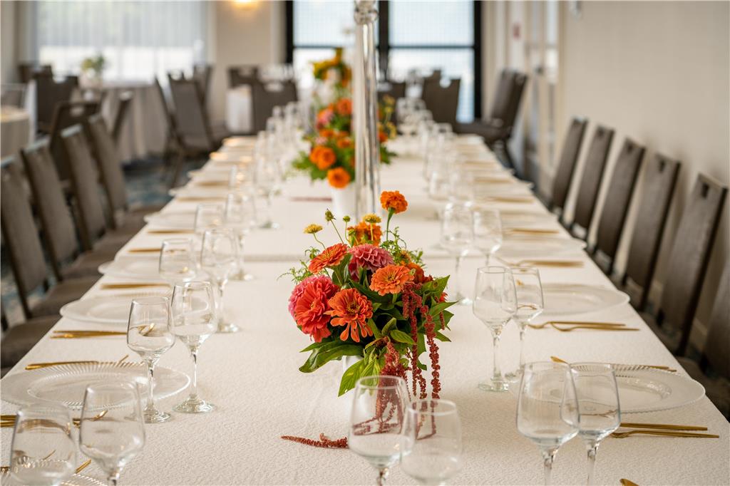 DoubleTree by Hilton Fairfield Hotel & Suites Image