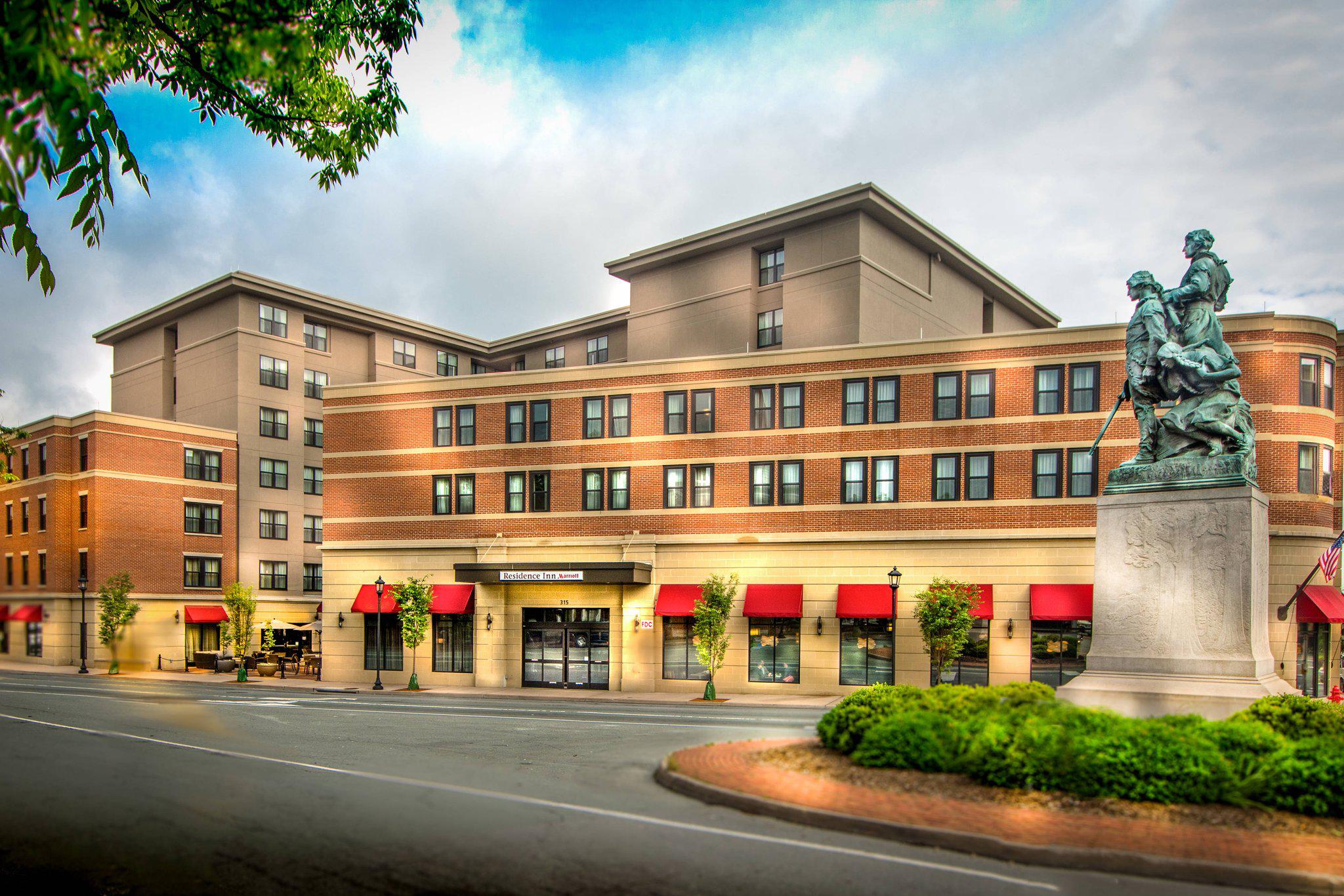 Residence Inn by Marriott Charlottesville Downtown Photo