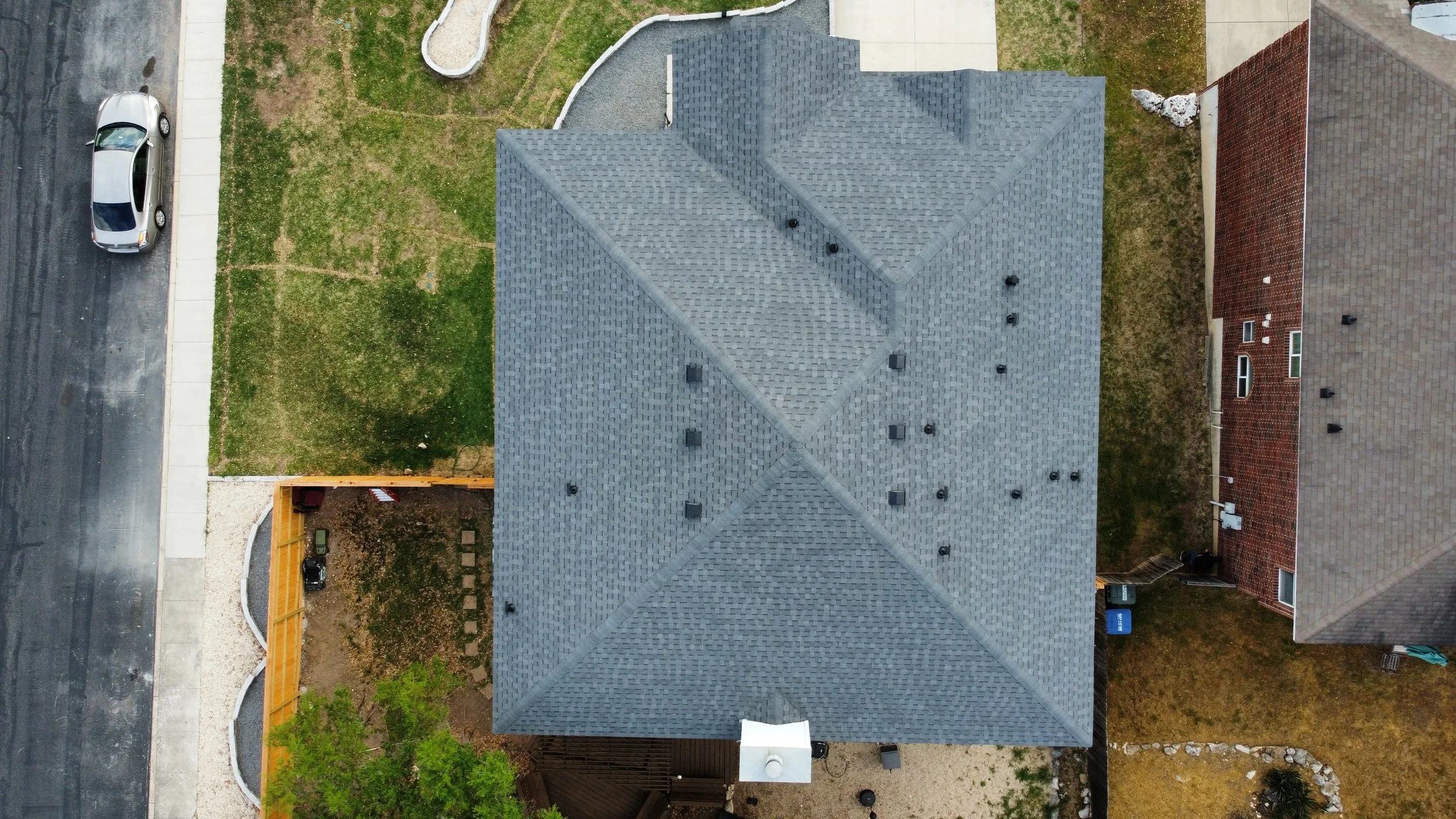 Trident Roofing Image