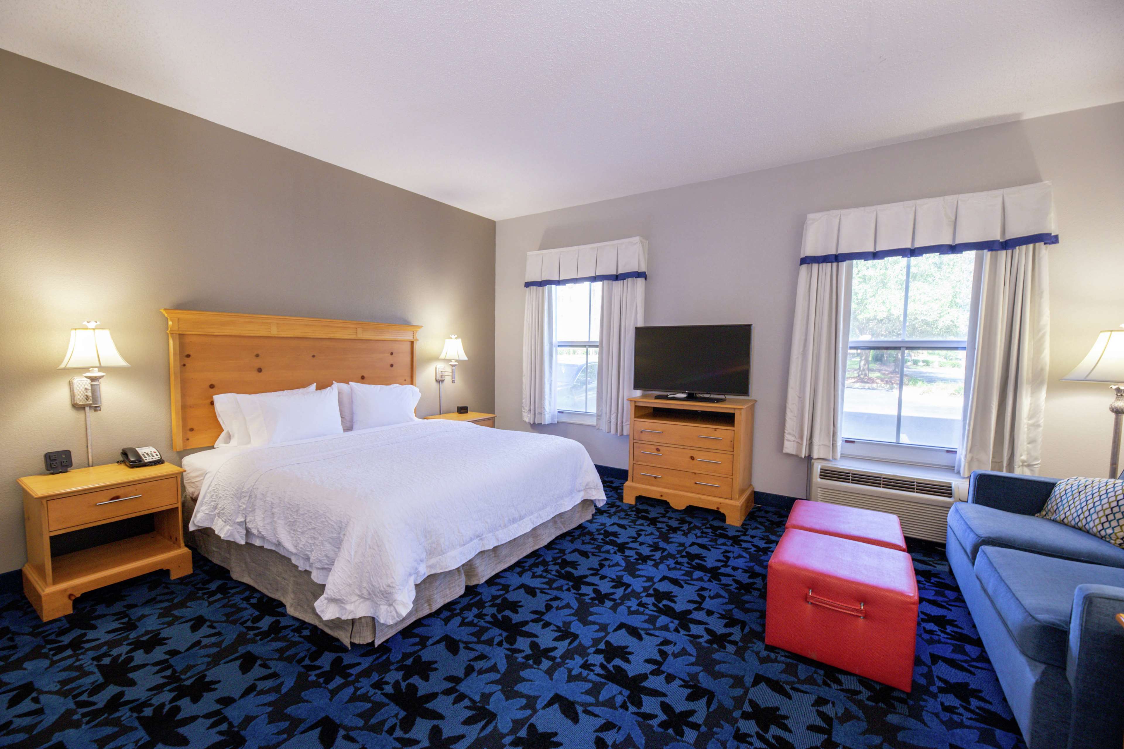 Hampton Inn & Suites Jacksonville Deerwood Park Photo