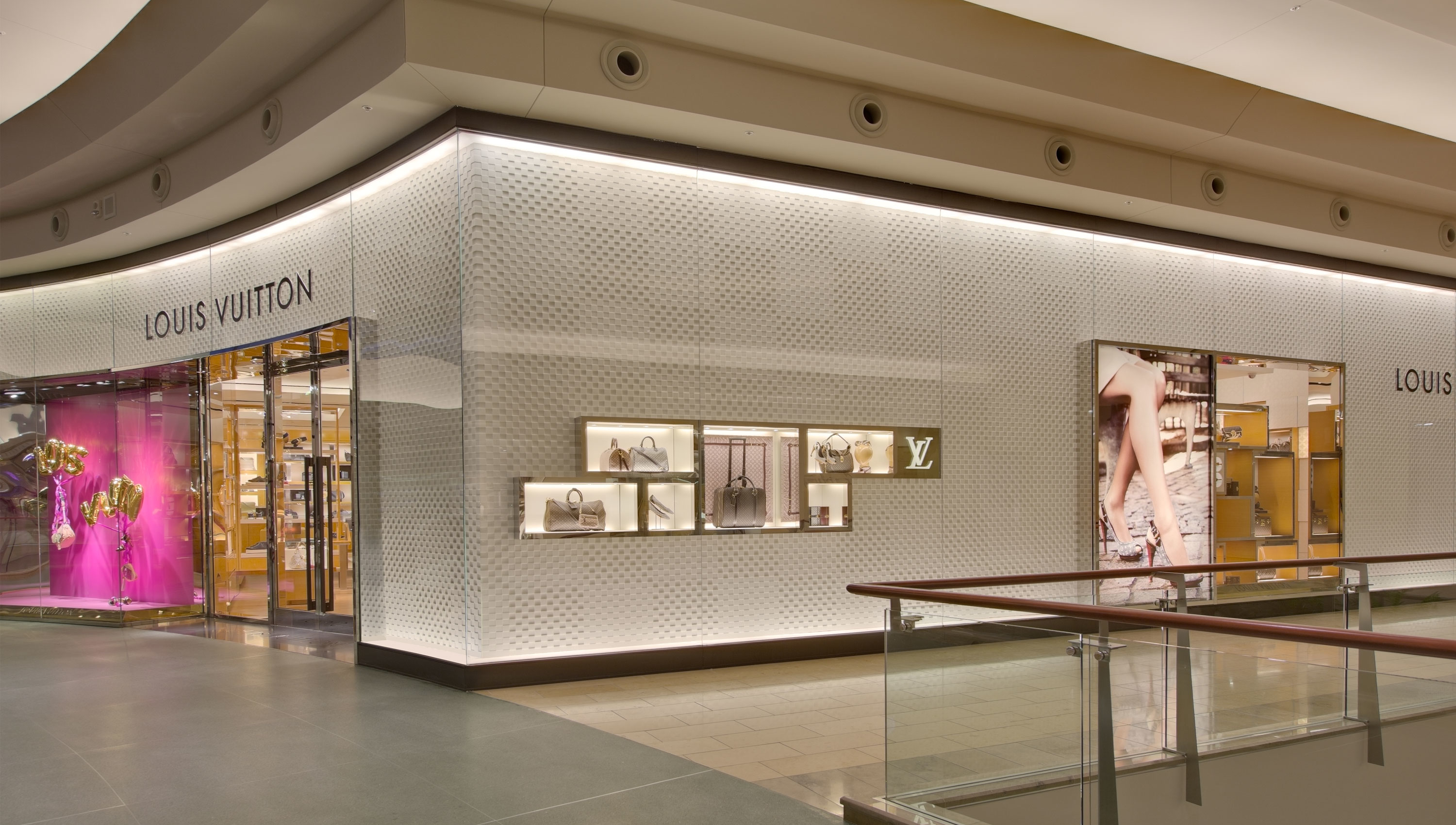 Louis Vuitton Orlando Millenia Store in Orlando, United States