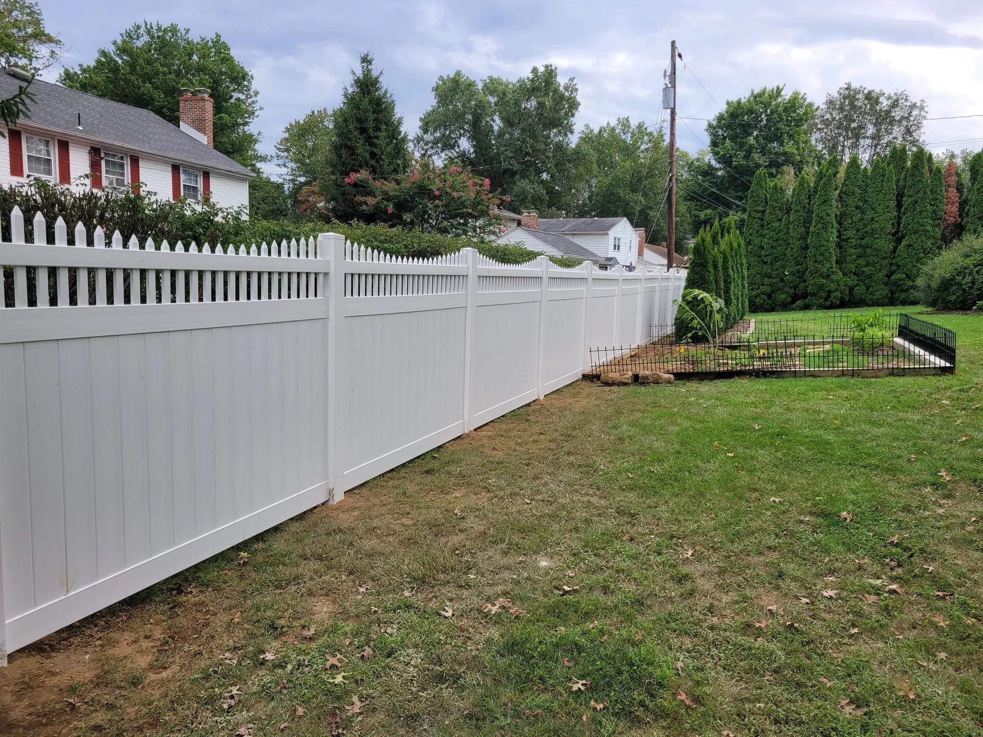 Legacy Decking & Fencing Image