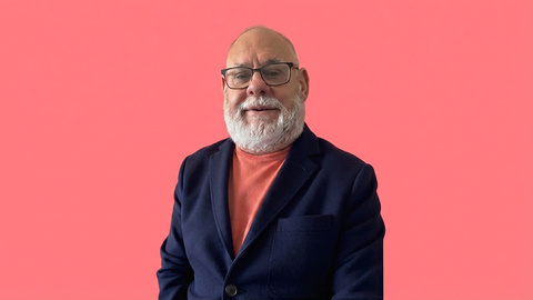 Lou Vecchio - TurboTax Expert Logo