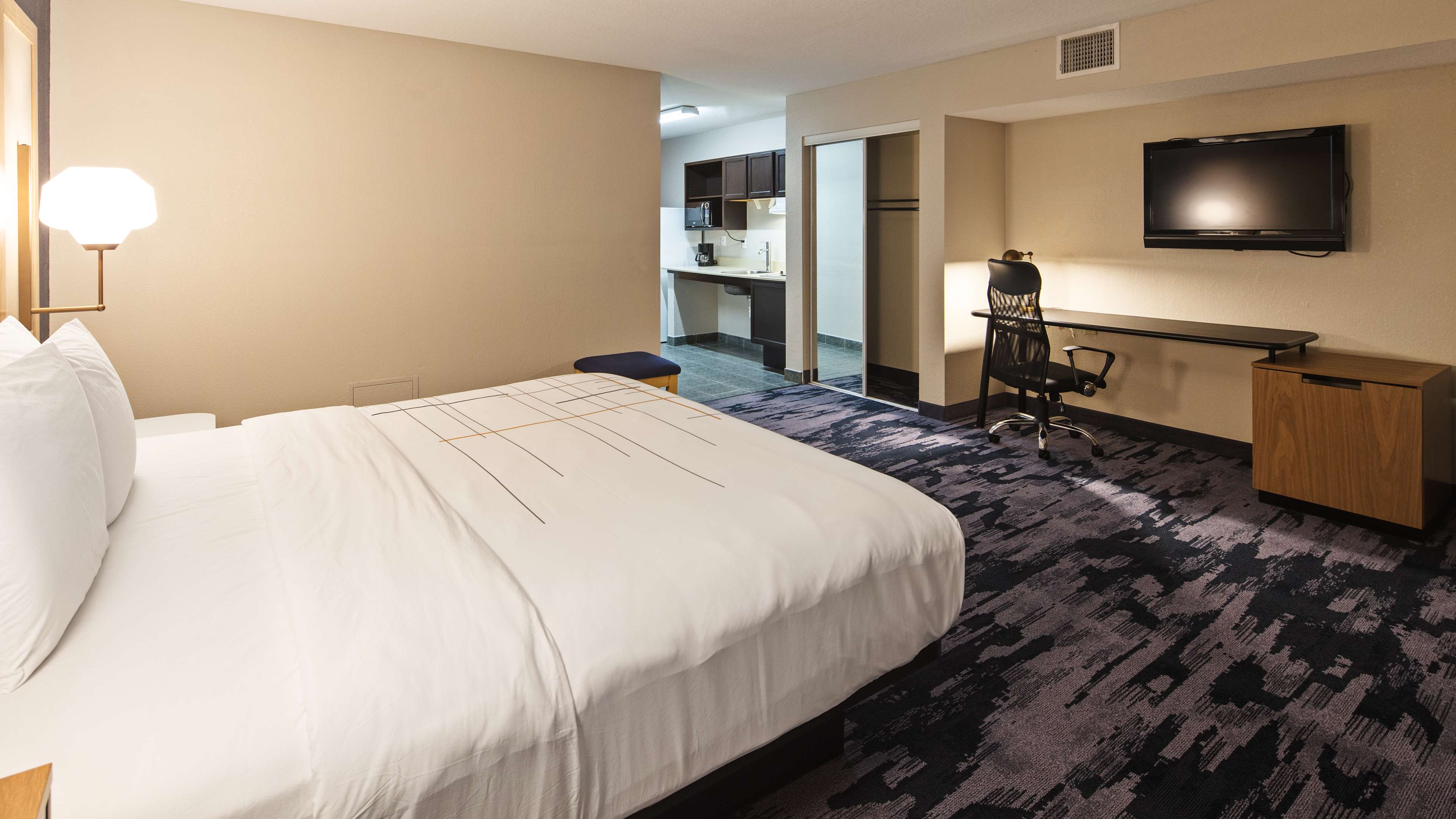 SureStay Plus by Best Western San Antonio Fort Sam Houston Photo