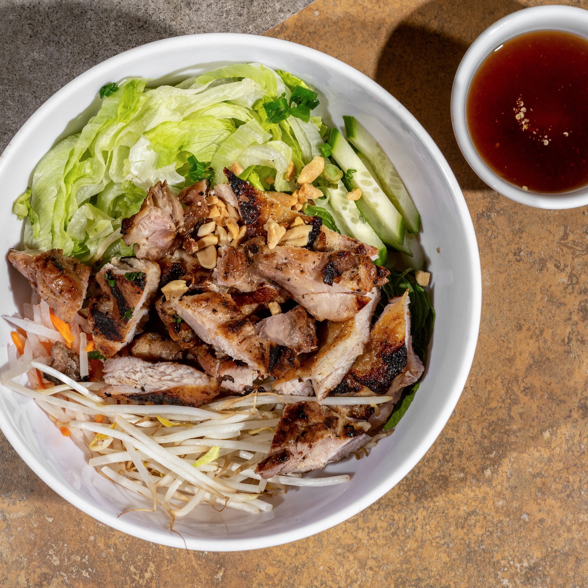 B3- Bun Ga Nuong (Grilled Chicken)