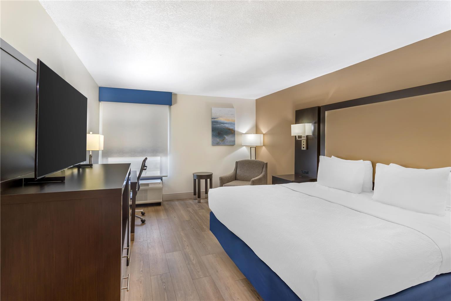 Best Western Plus Madison Image
