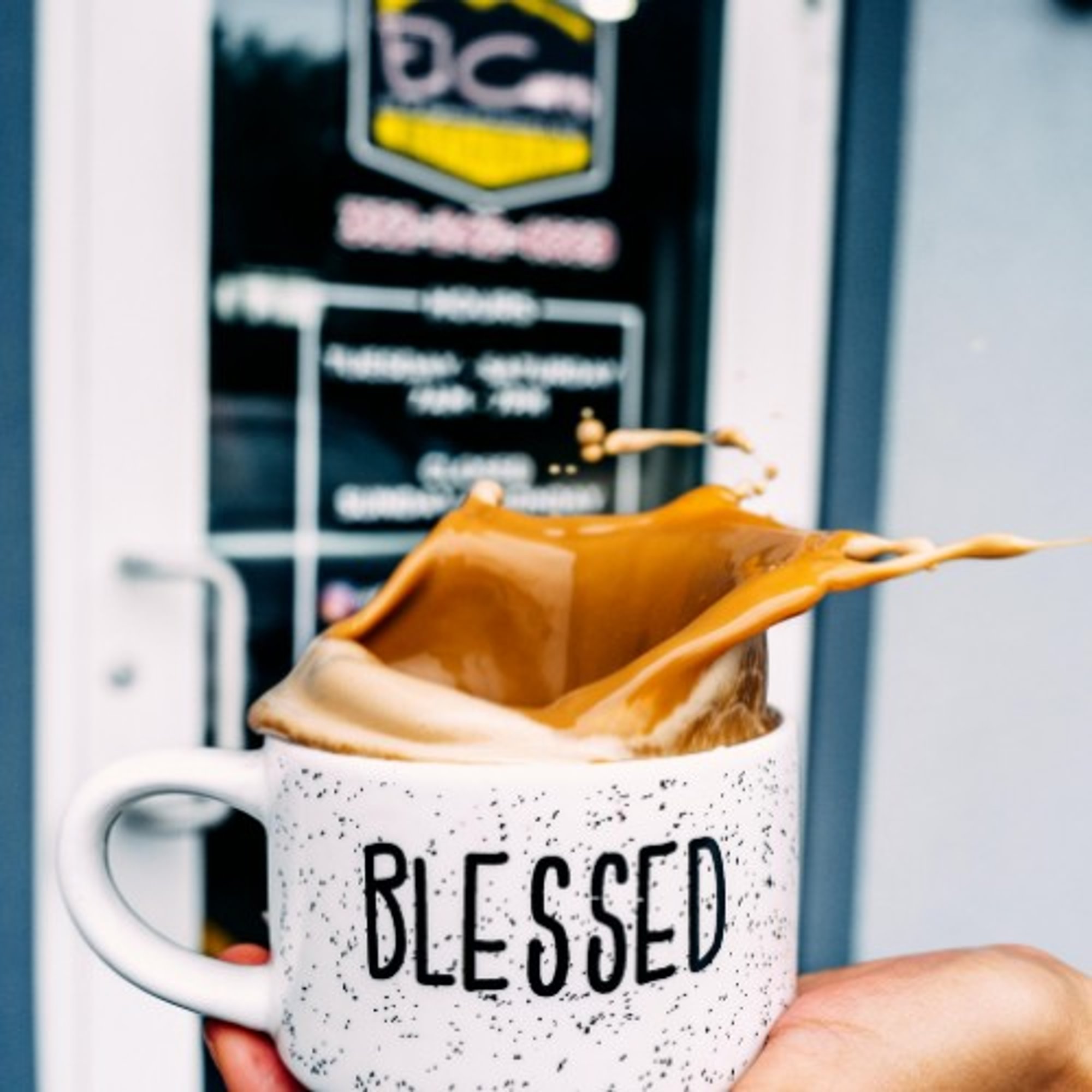 Small Cafe con Leche 12 Oz