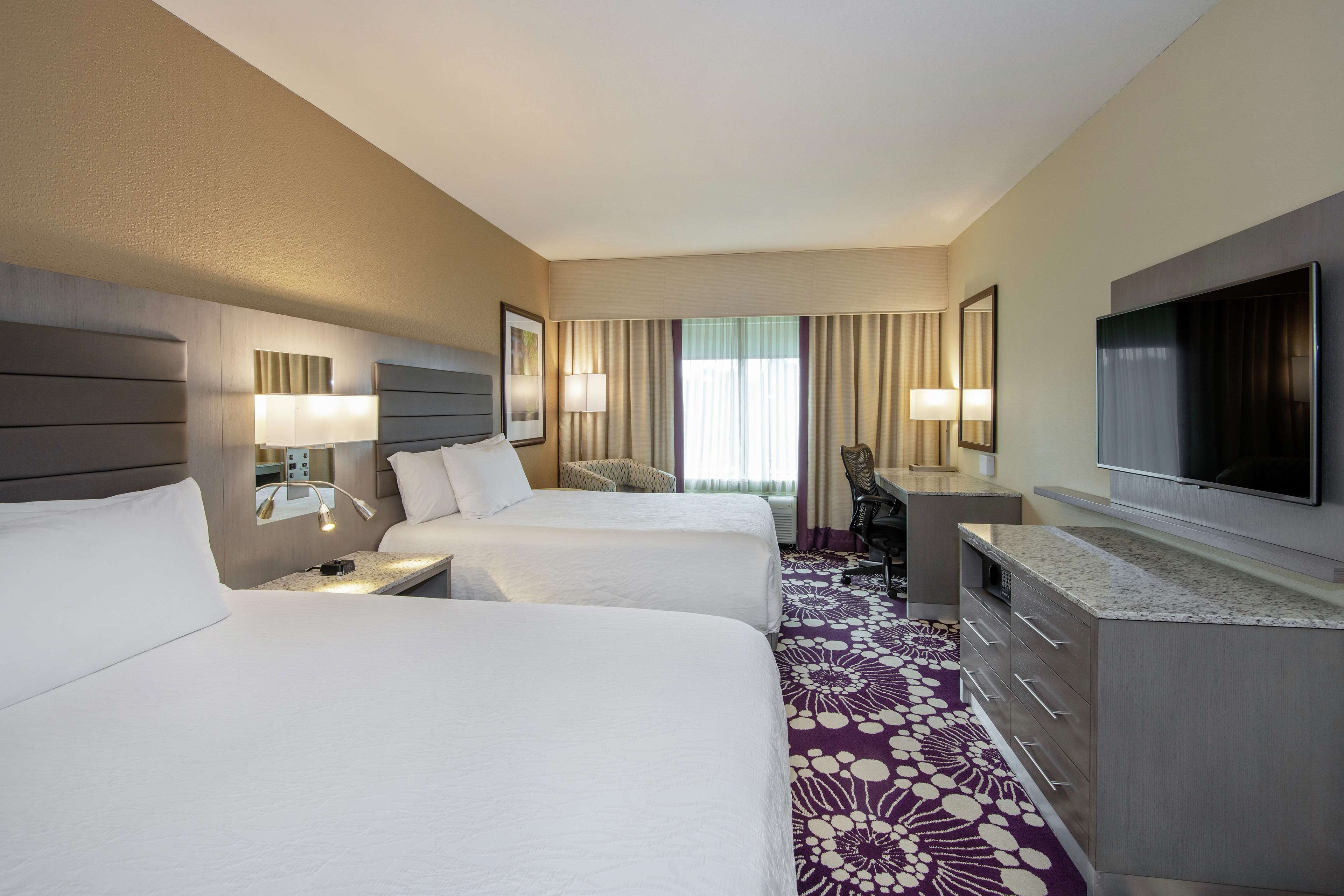 Hilton Garden Inn Raleigh /Crabtree Valley Photo