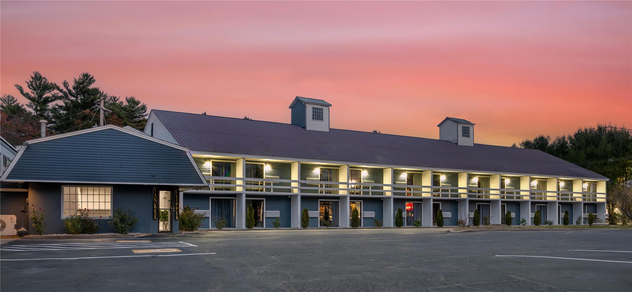 Yankee Clipper Inn, SureStay Collection by Best Western