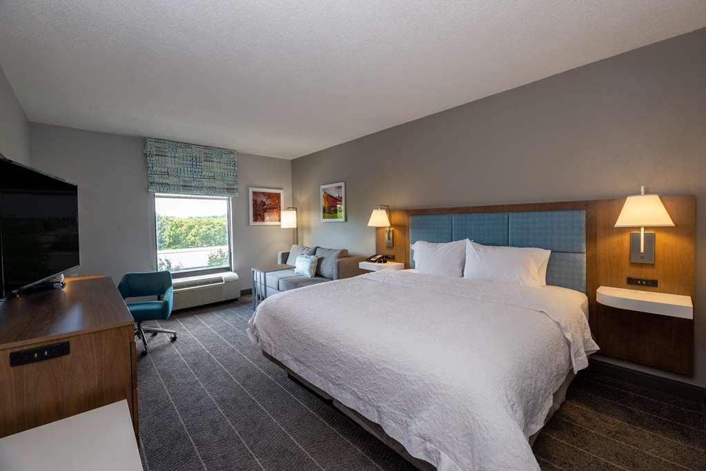 Hampton Inn Christiansburg/Blacksburg Image