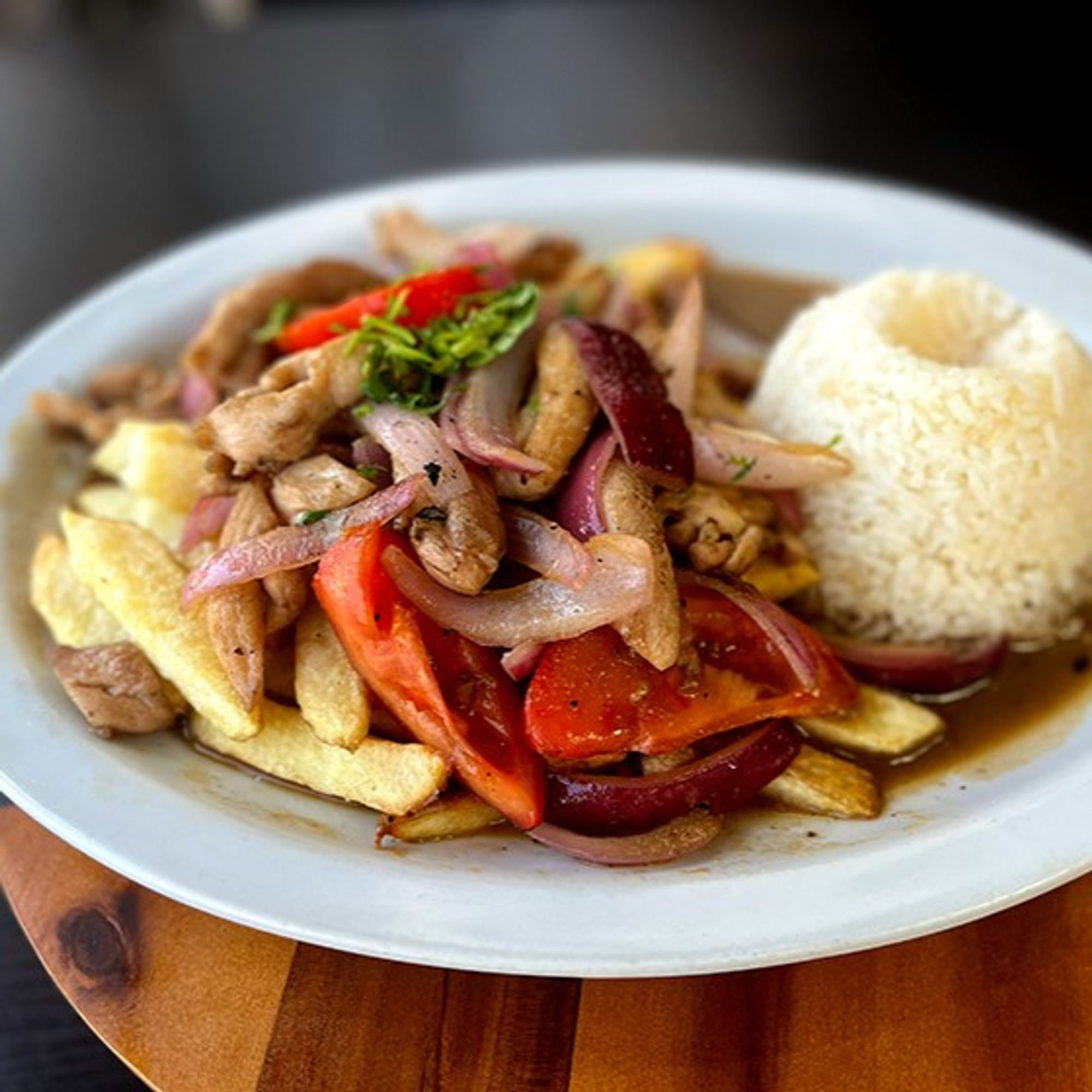 Pollo Saltado