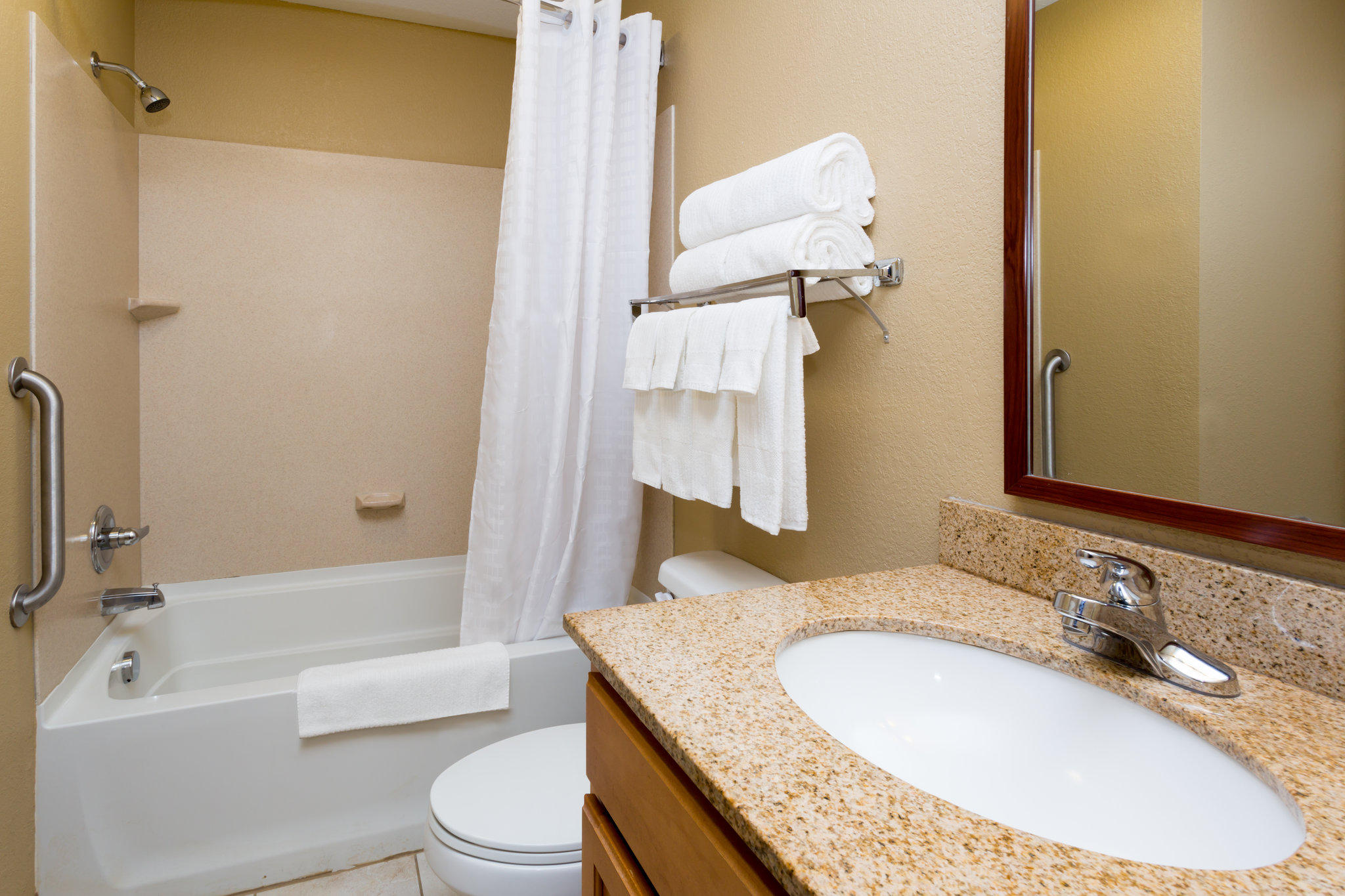 Candlewood Suites Idaho Falls Photo