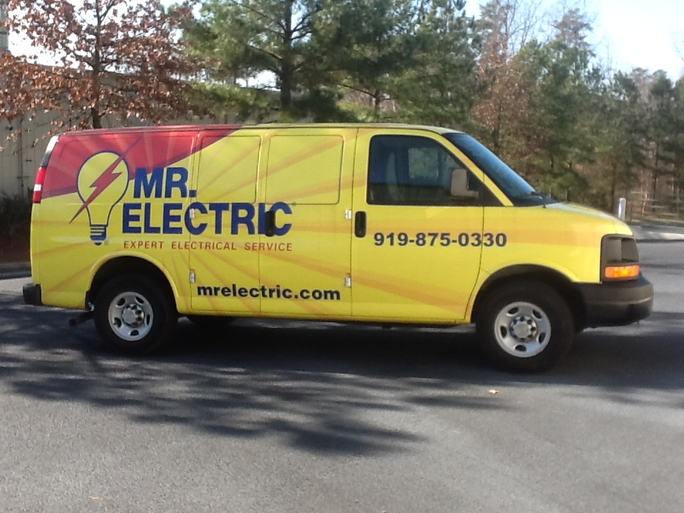 Electrician in NC Raleigh 27609 Mr. Electric 5100 Sweetbriar Dr (919)205-0907