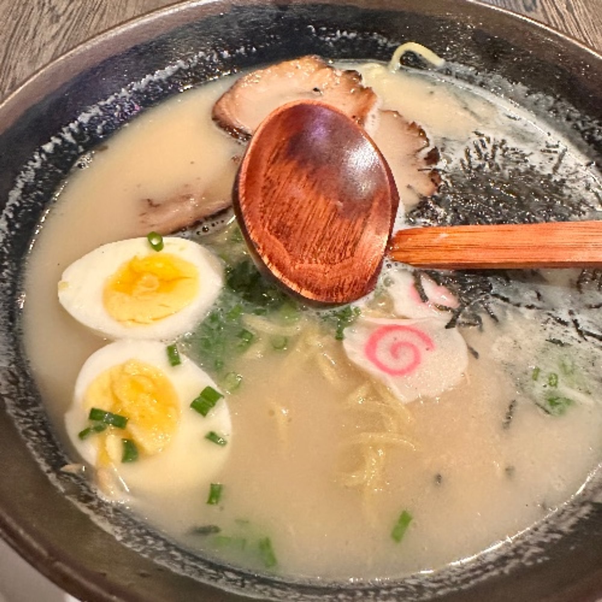 Tonkostu Ramen