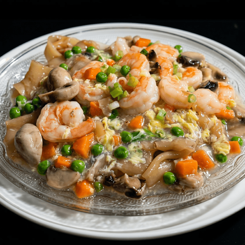 Shrimp Chow Fun in Lobster Sauce