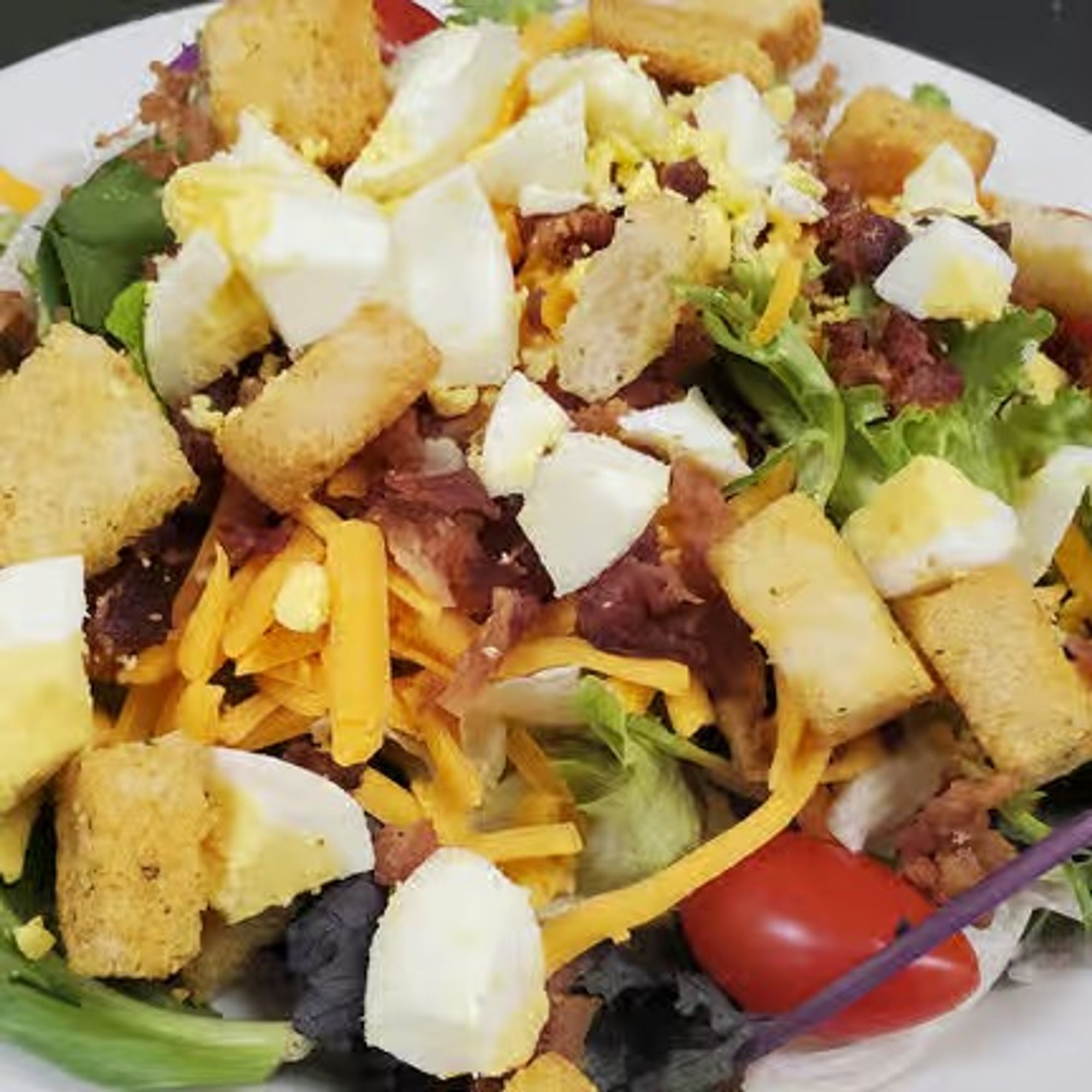 BLT&E Salad