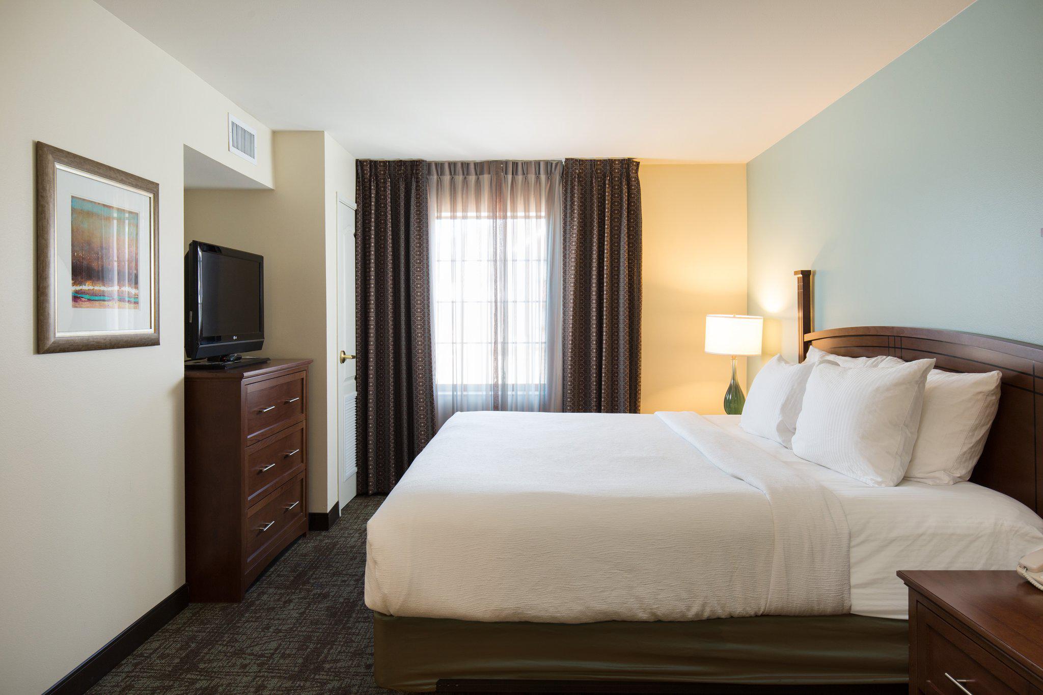 Staybridge Suites Sacramento Airport Natomas Photo