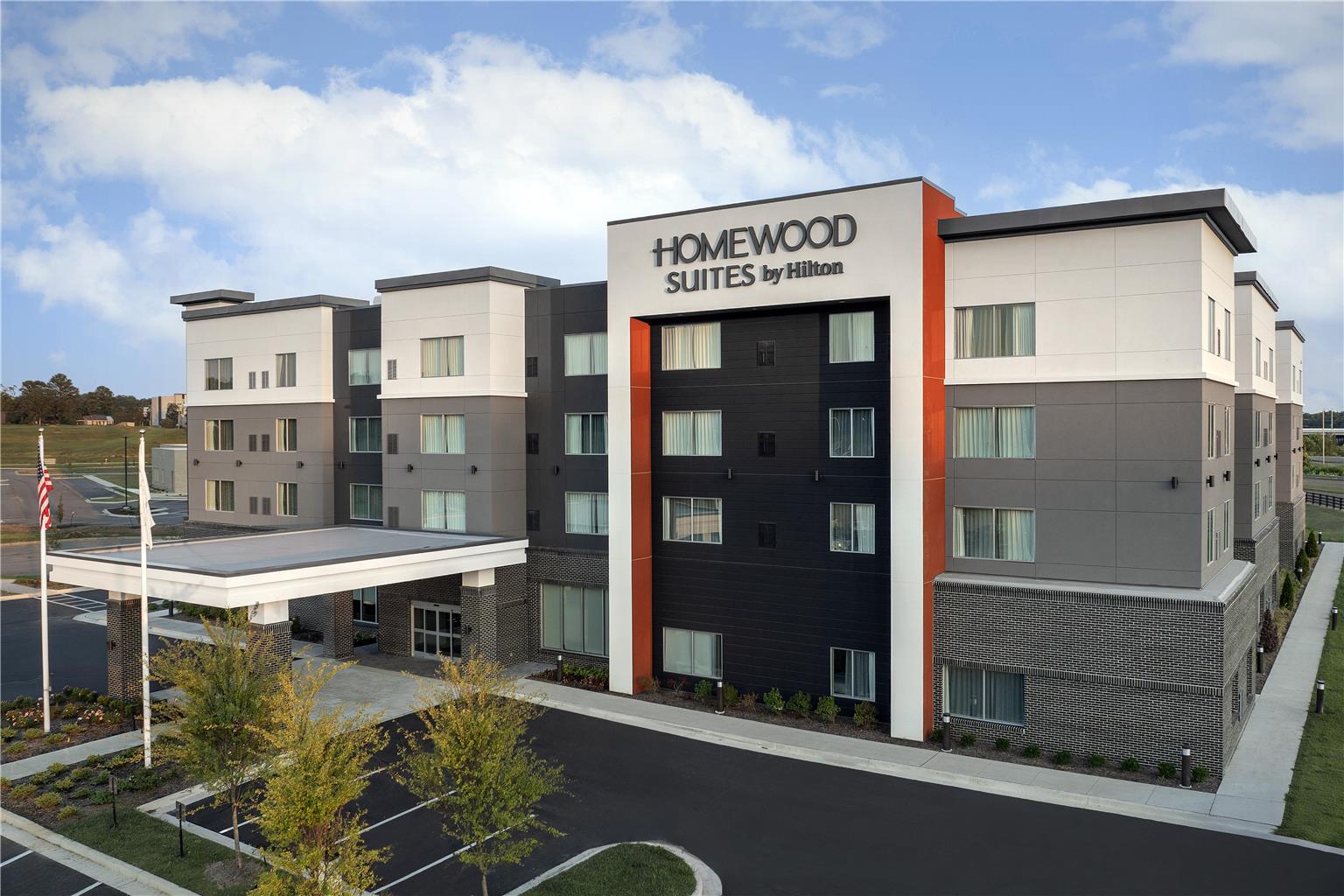 Homewood Suites by Hilton Jackson Logo