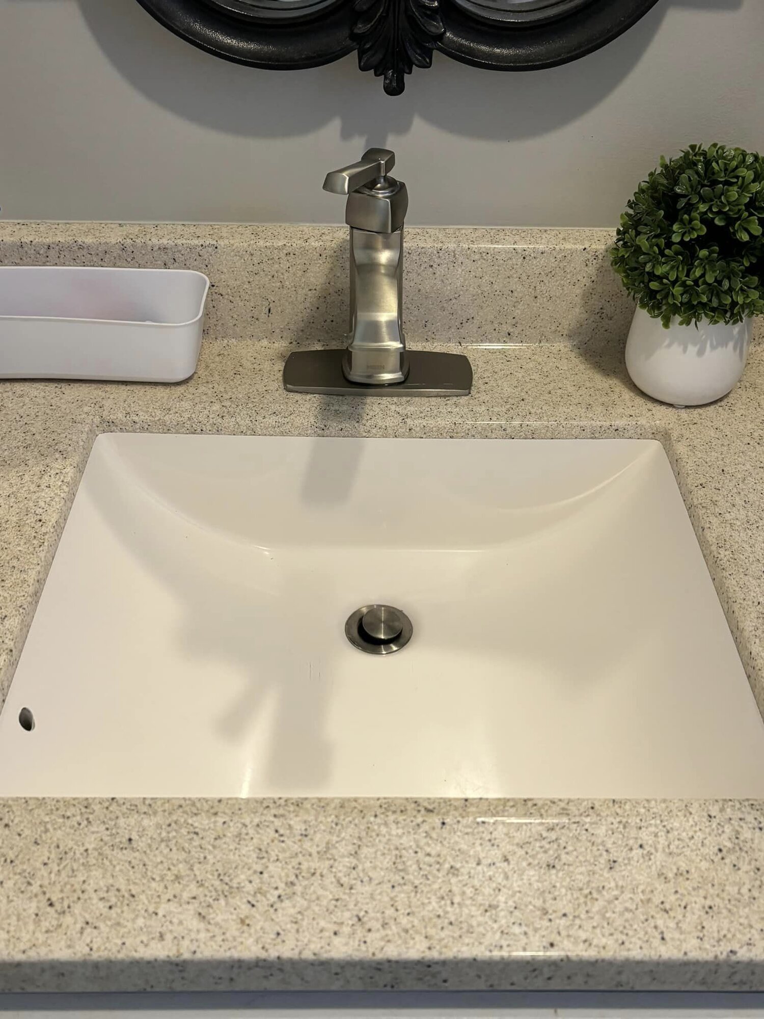 RazorEdge Cleaning Services Image