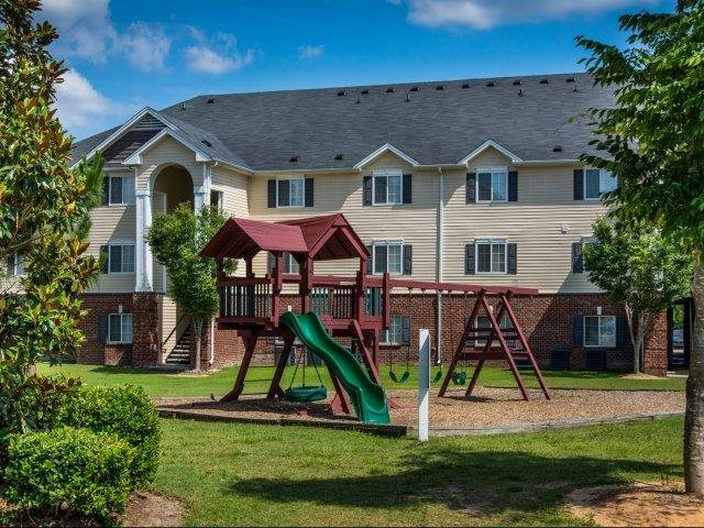 Cedarcrest Village Apartments Photo