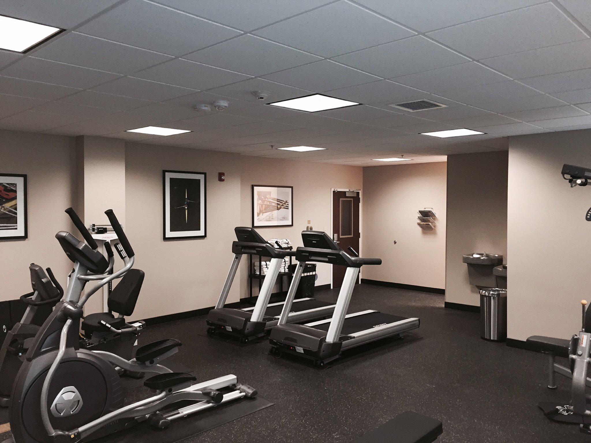 Candlewood Suites Youngstown West - Austintown Photo