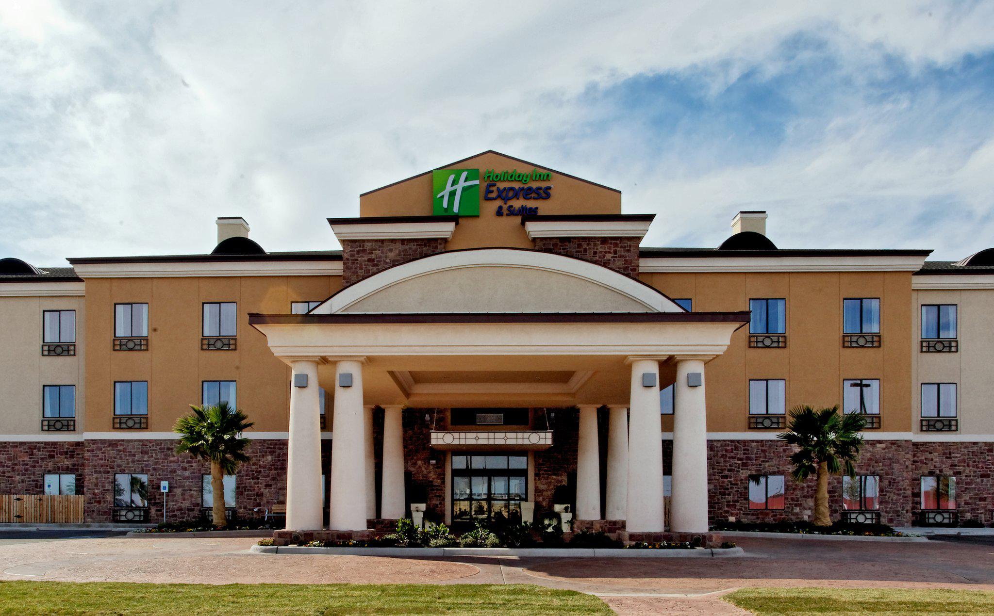 Holiday Inn Express & Suites Odessa Photo