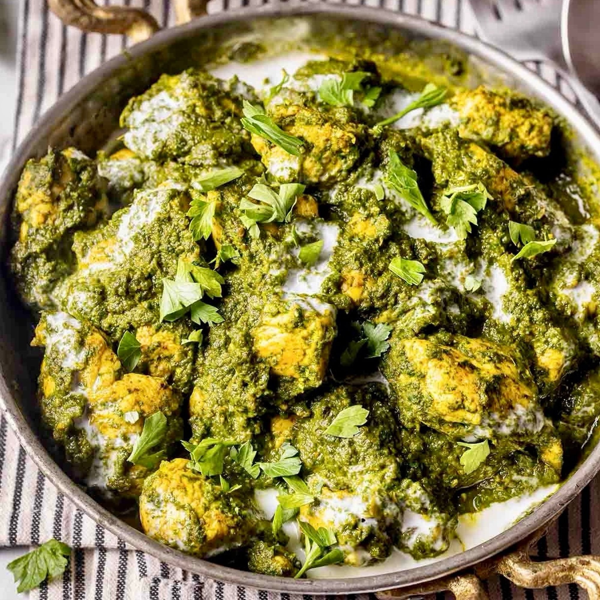 Chicken Saag (Boneless)