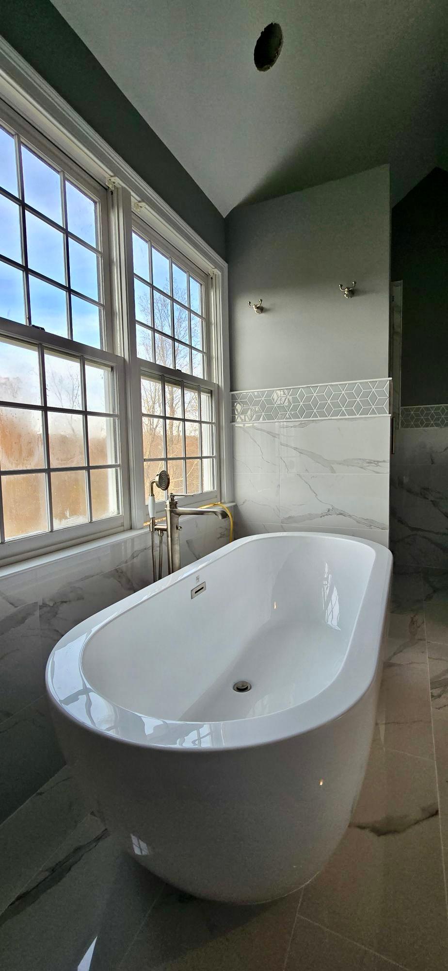 Solimine Contracting Image