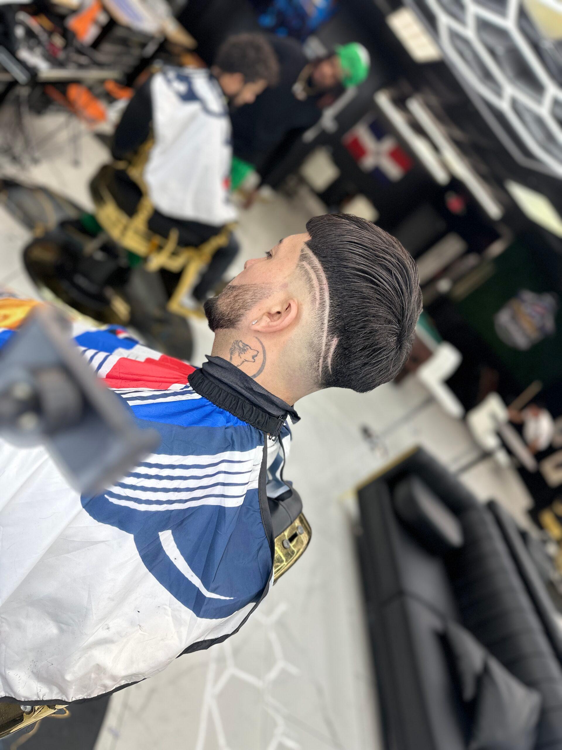 Cash RD Barbershop Logo