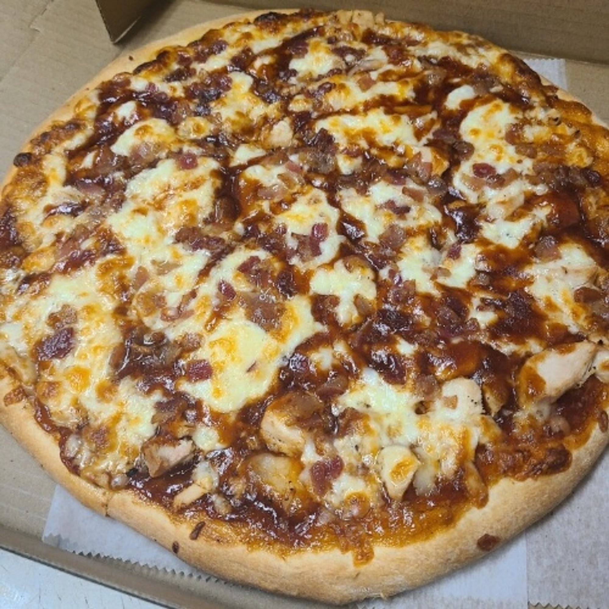 BBQ Bacon Chicken Pizza (Medium 12")