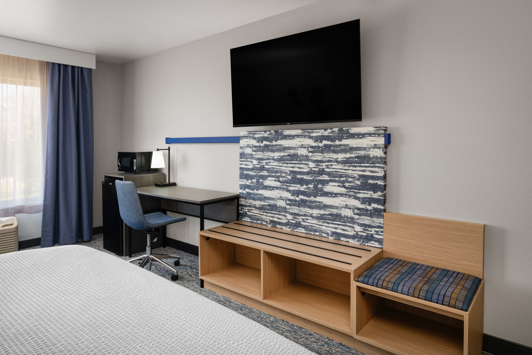 Garner Hotel Brookings by IHG Image