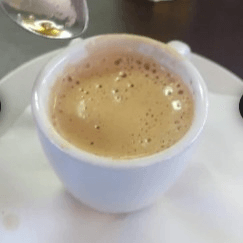 CAFE CON LECHE