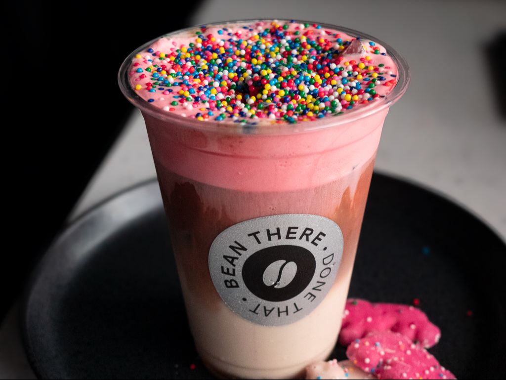 Iced Circus Animal Dot Latte