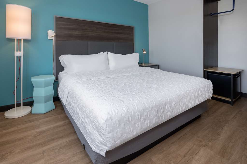 Tru by Hilton Pensacola Airport Medical Center Image