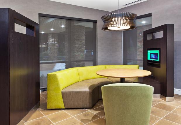 Images Courtyard by Marriott Albion
