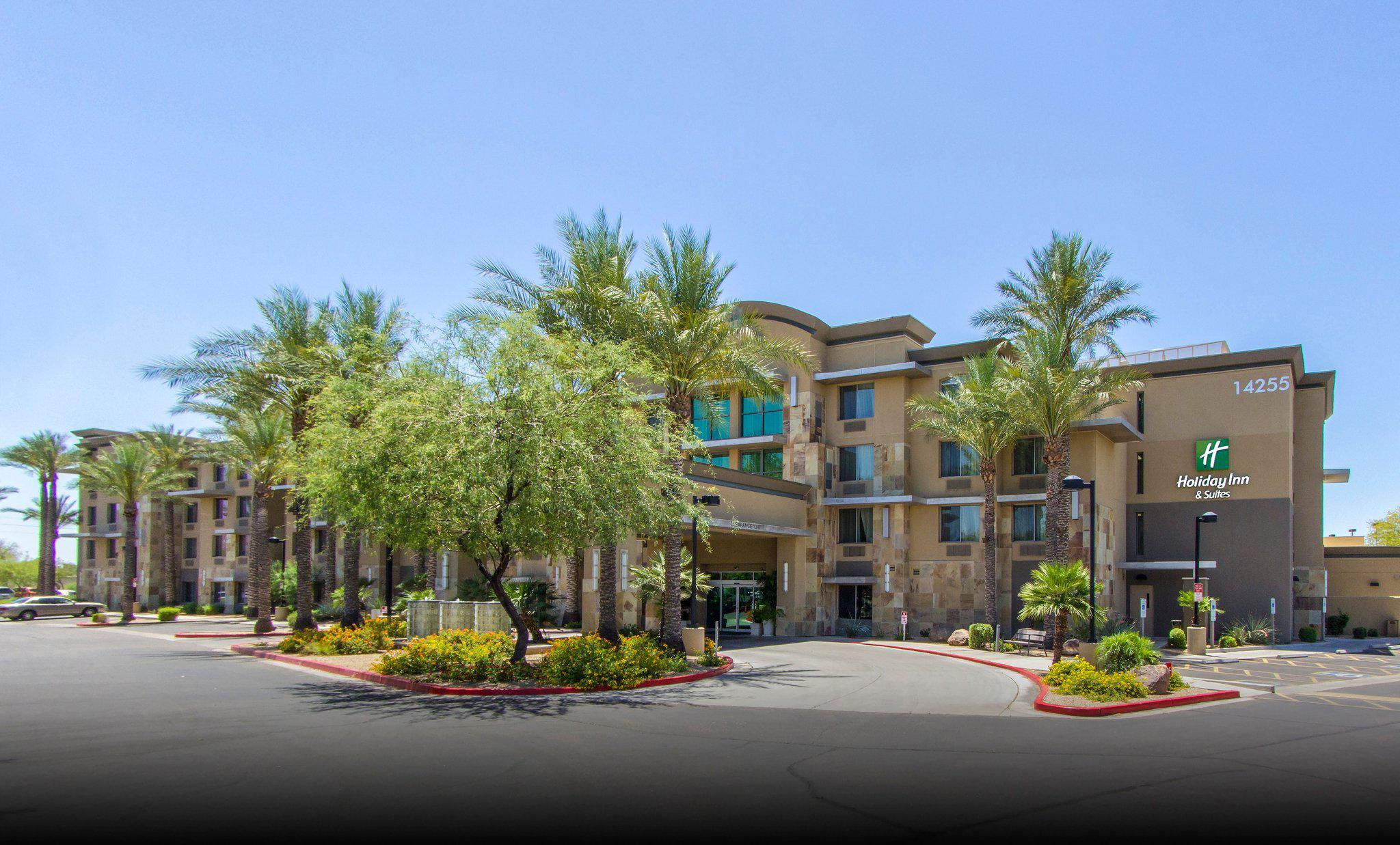 Holiday Inn & Suites Scottsdale North - Airpark Photo