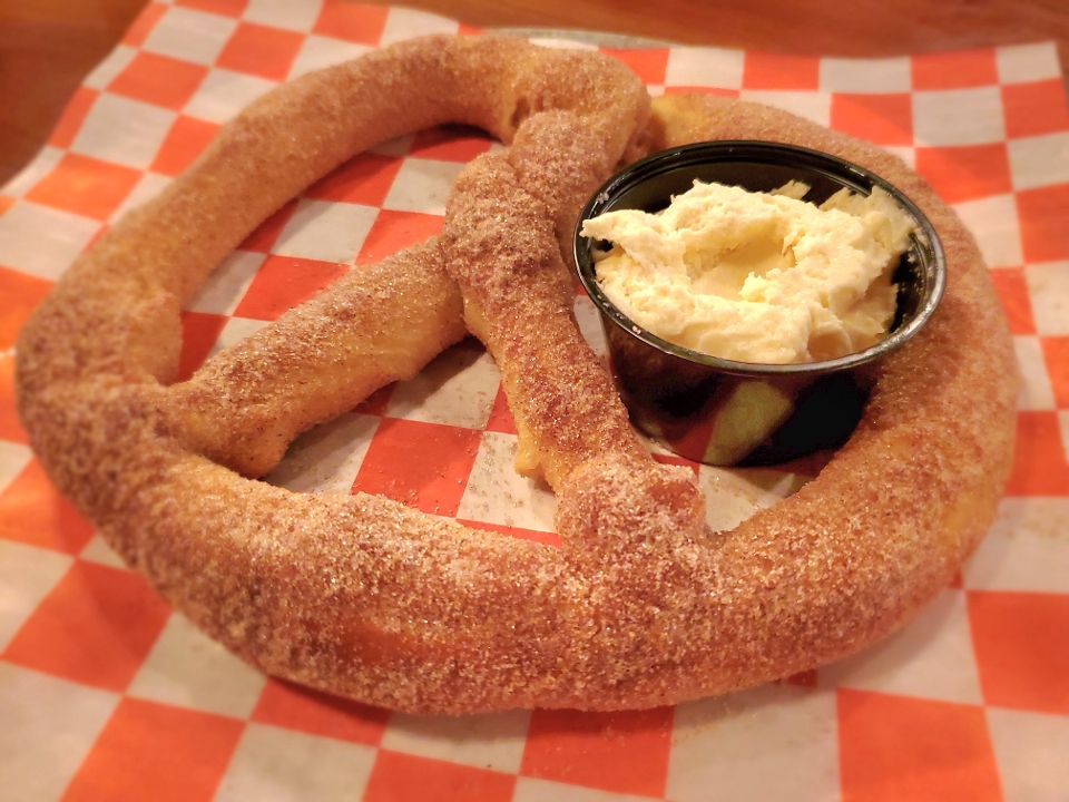 Cinnamon Sugar Pretzel